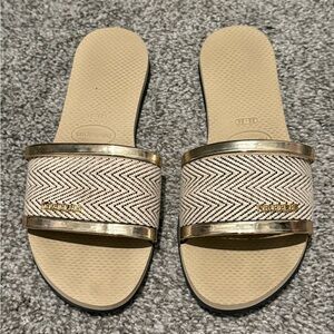 Havaianas Cream and Gold Slide Sandals with Textured Strap